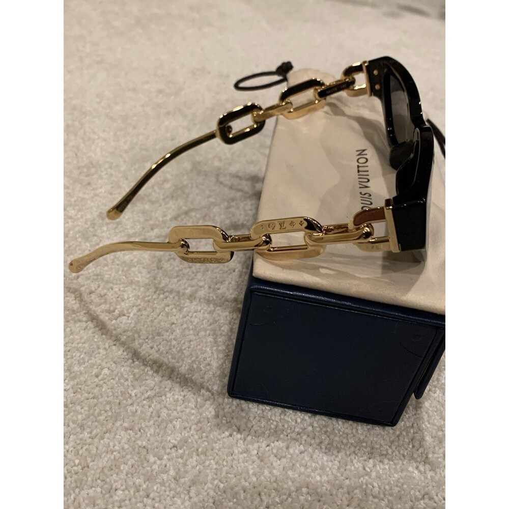 Louis Vuitton Women's My LV Chain Sunglasses Cat Eye Z1473E Box Dust Bag - Picture 5 of 12